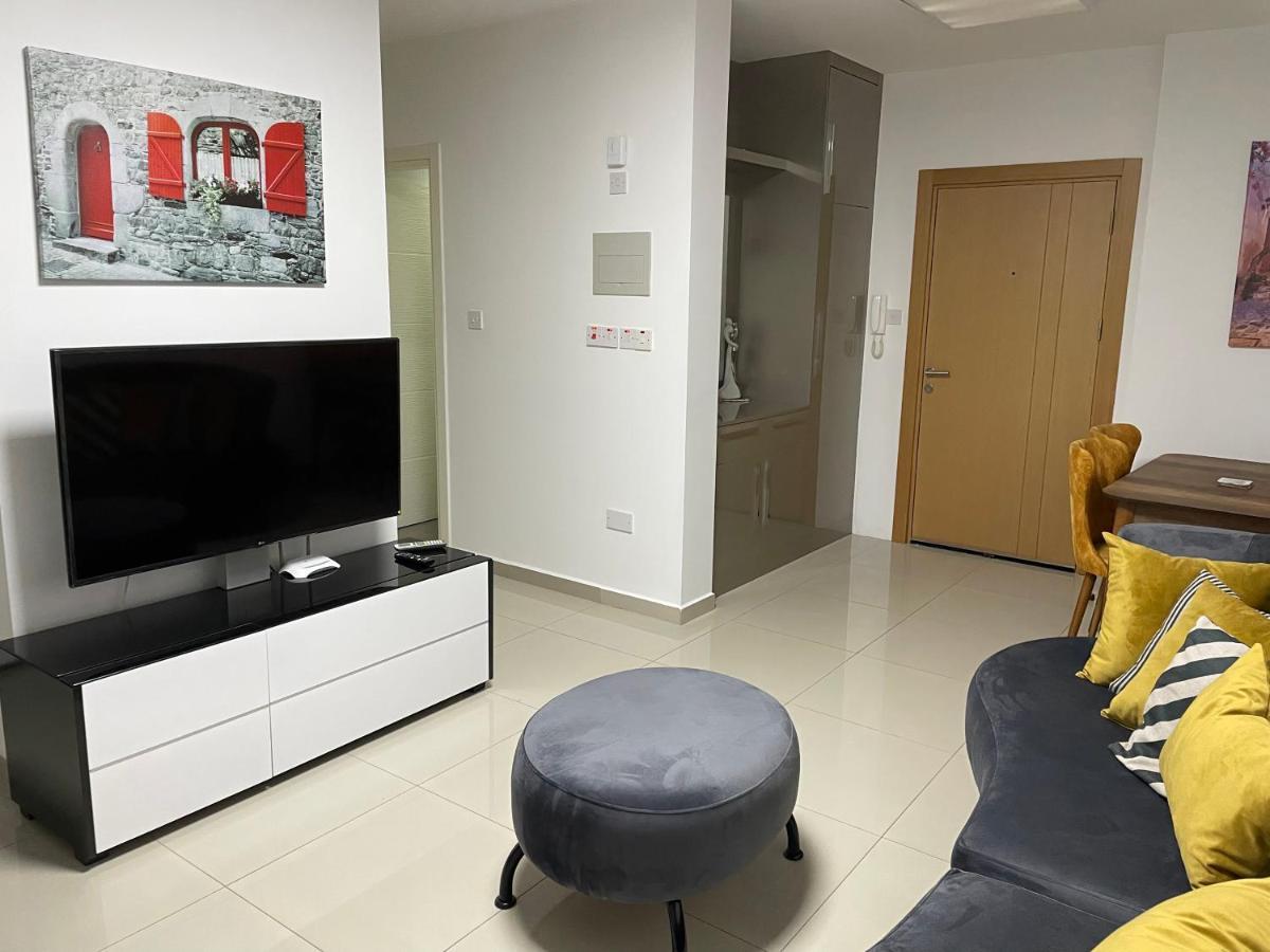 Апартаменты Girne Merkez Cozy 2+1 Daire Wifi +Netflix Экстерьер фото